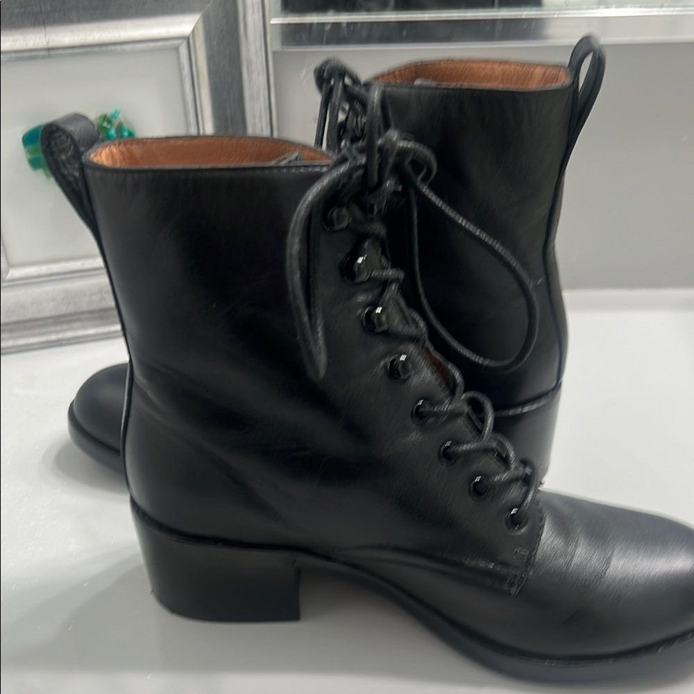 Madewell Black Leather Lace-Up Ankle Boots - Picture 3 of 5